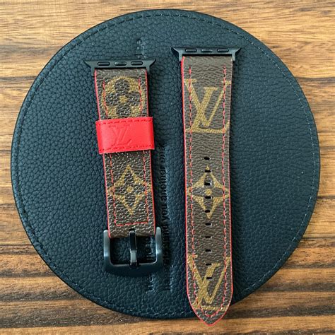 cinturino iwatch louis vuitton|Amazon.com: Louis Vuitton Apple Watch Band 42mm.